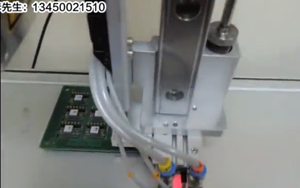 ＩＣ二維碼自動打印自動貼標